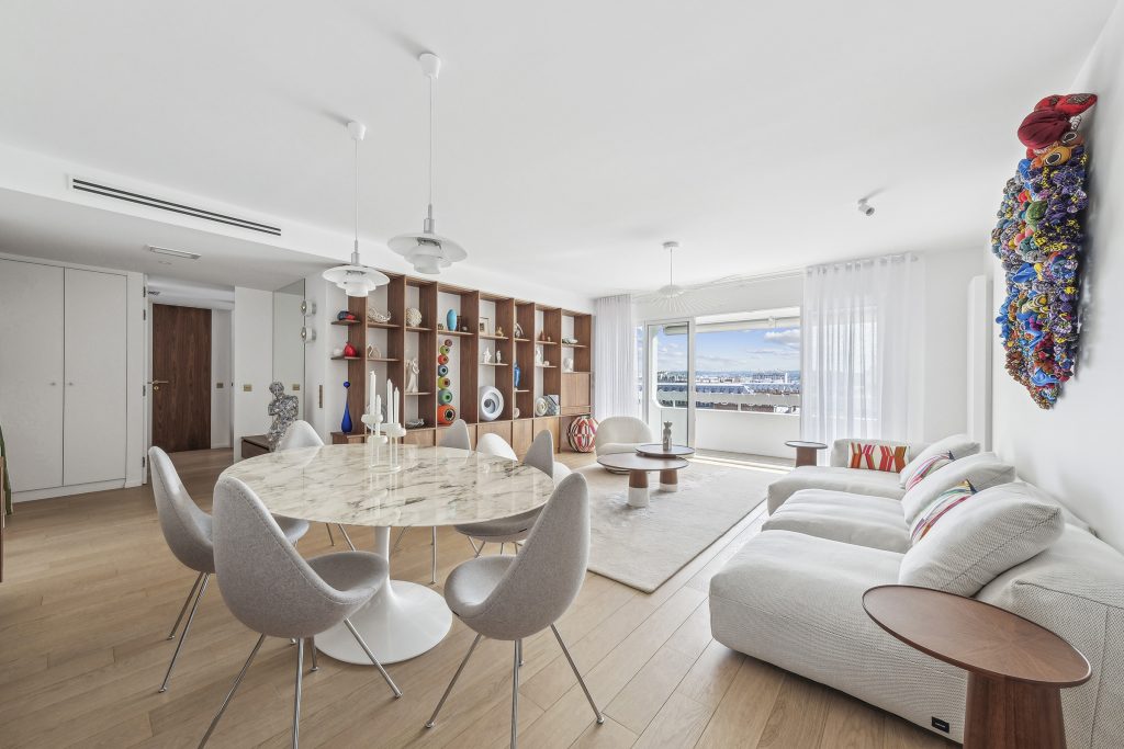 découvrez le coût de la rénovation d'appartement en 2024 : budget moyen, facteurs influents et conseils pour bien planifier vos travaux.